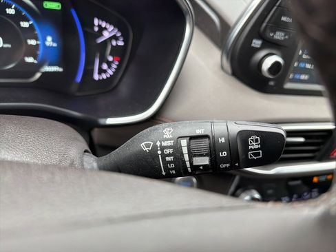 Used 2020 Hyundai Santa Fe SEL image 37