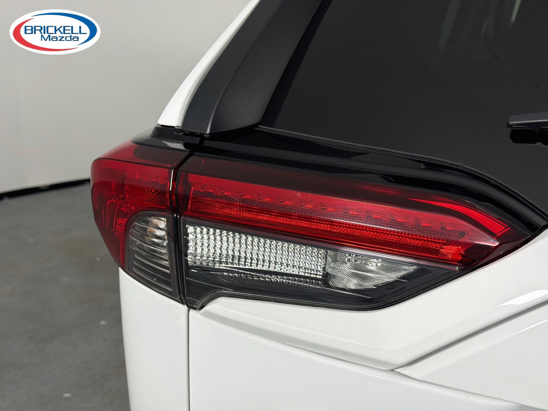 Used 2025 Toyota RAV4 XLE FWD image 10