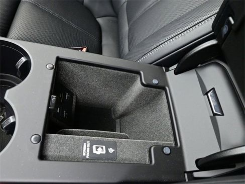 Used 2024 Porsche Macan GTS image 20