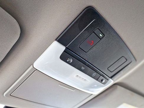 Used 2025 Nissan Altima 2.5 SV image 17