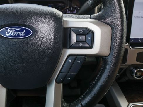 Used 2022 Ford F250 Lariat w/ Lariat Value Package AWD/4WD image 27