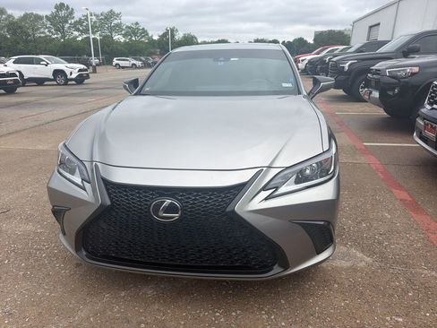 Used 2020 Lexus ES 350 F Sport w/ Accessory Package image 2