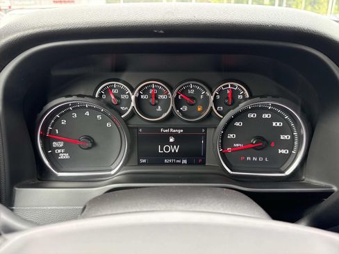 Used 2022 Chevrolet Silverado 1500 LT w/ Bed Protection Package AWD/4WD image 17