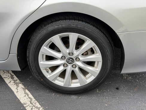 Used 2019 Toyota Camry LE FWD image 29