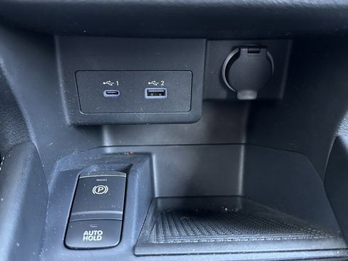 Used 2021 Nissan Kicks SR w/ SR Premium Package image 29