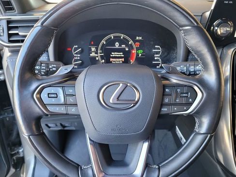 Used 2024 Lexus LX 600 4WD w/ Luxury Package image 28