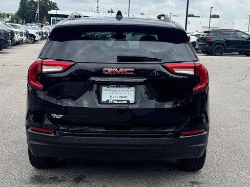 Used 2022 GMC Terrain SLT w/ Elevation Edition FWD image 3