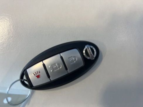 Used 2018 Nissan Pathfinder S FWD image 33