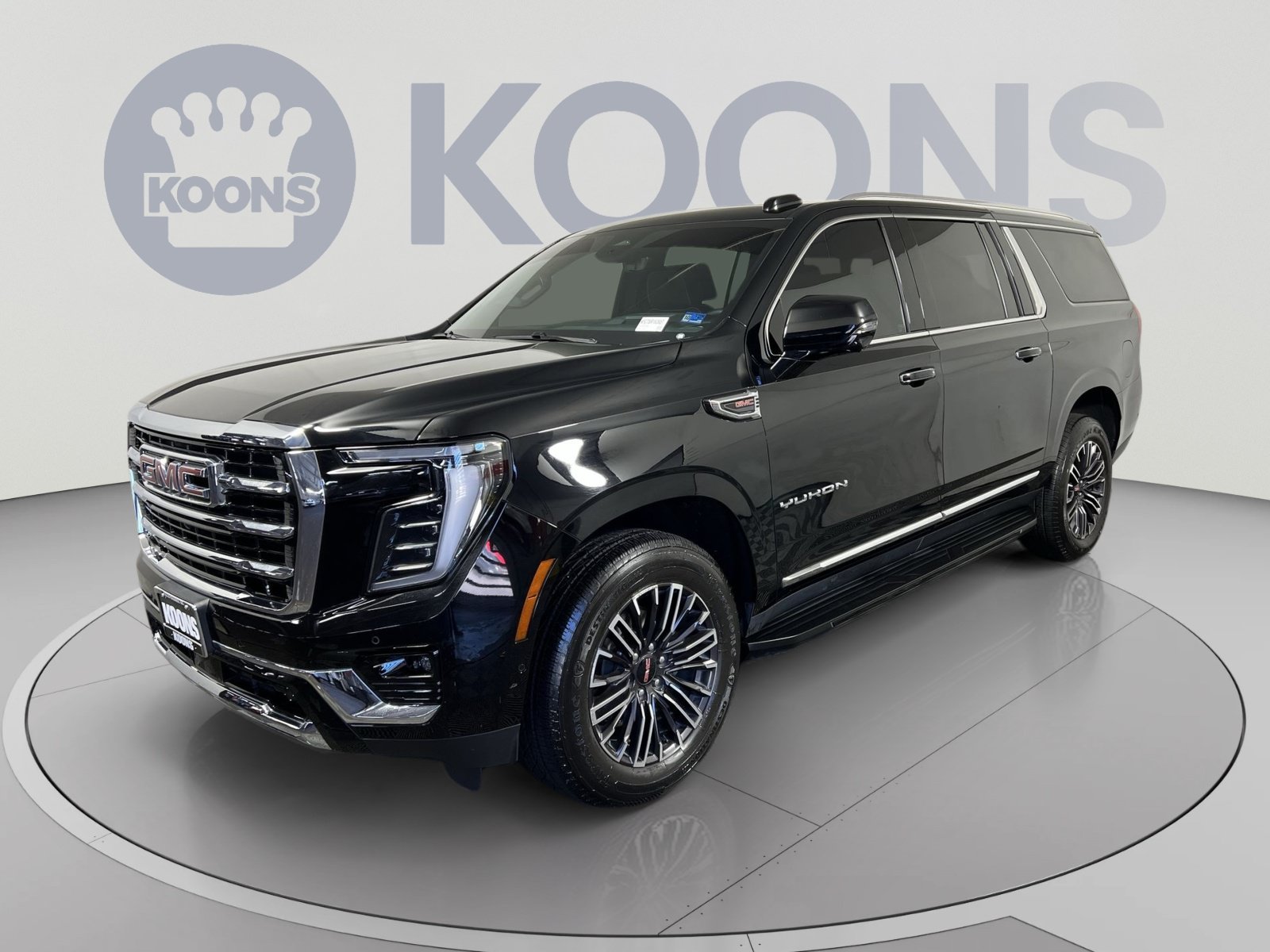 Used 2025 GMC Yukon XL Elevation w/ Elevation Premium Package AWD/4WD image 1