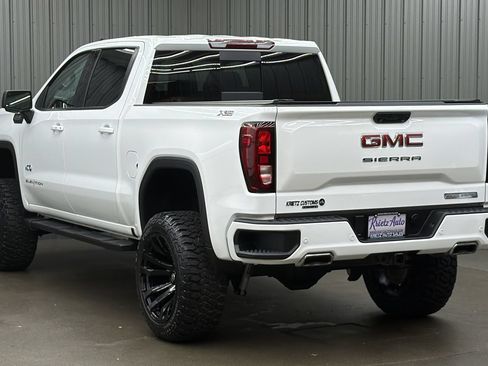 Used 2025 GMC Sierra 1500 Elevation w/ Elevation Premium Package AWD/4WD image 3