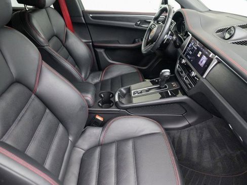 Used 2023 Porsche Macan GTS image 20