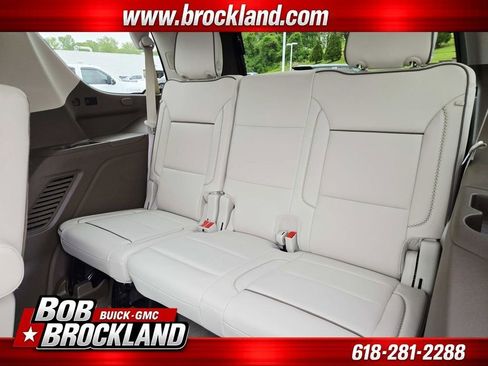Used 2024 GMC Yukon Denali w/ Advanced Technology Package AWD/4WD image 14