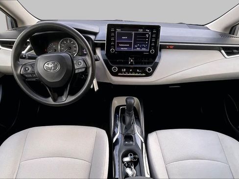 Used 2021 Toyota Corolla LE FWD image 12