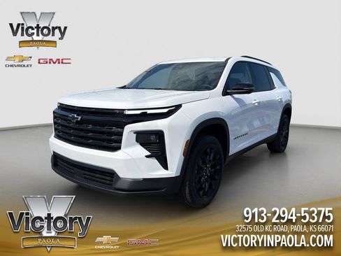 New 2026 Chevrolet Traverse LT w/ Midnight/Sport Edition FWD image 1