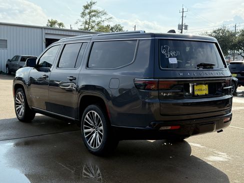 New 2025 Jeep Wagoneer L Series II image 5