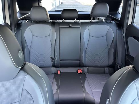 New 2026 Volkswagen Tiguan SE R-Line image 14