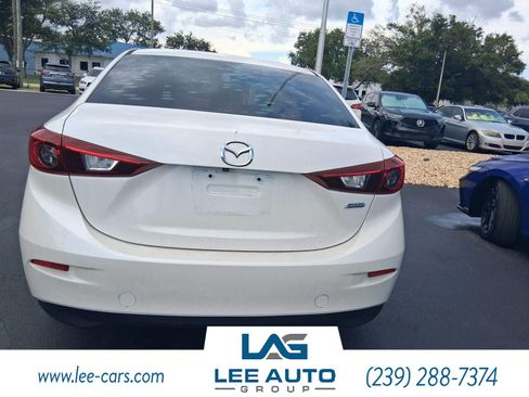 Used 2016 MAZDA MAZDA3 i Sport w/ Preferred Equipment Package FWD image 4