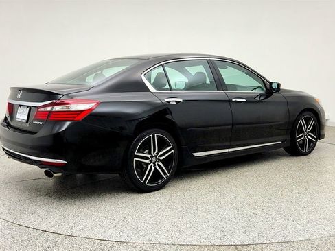 Used 2016 Honda Accord Sport image 5