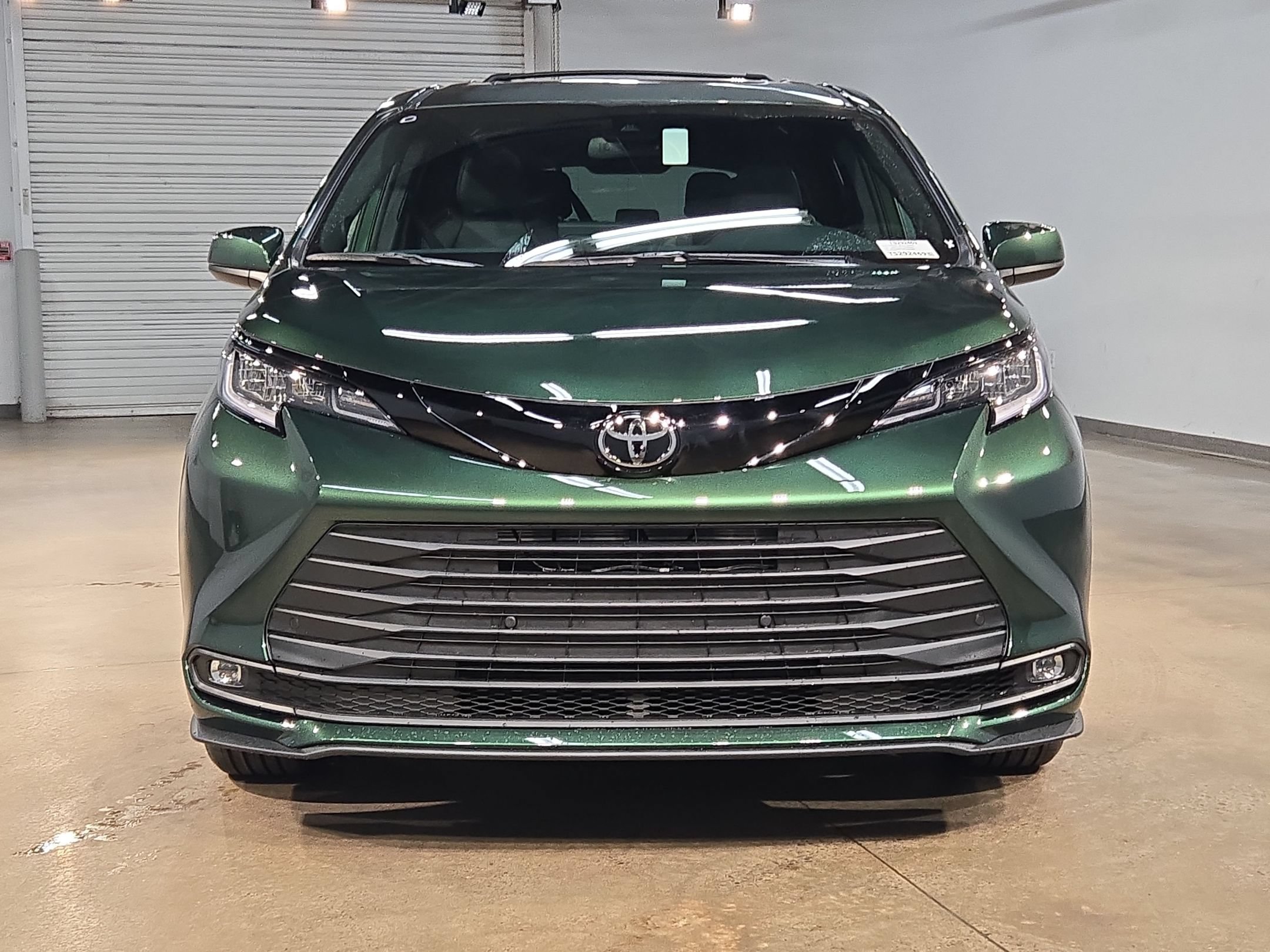 New 2026 Toyota Sienna XLE Woodland Edition AWD/4WD image 2