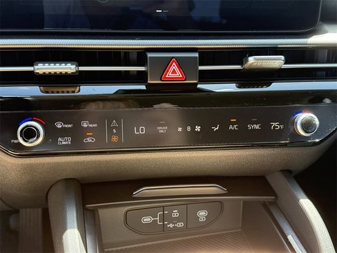 New 2026 Kia Sportage S image 23