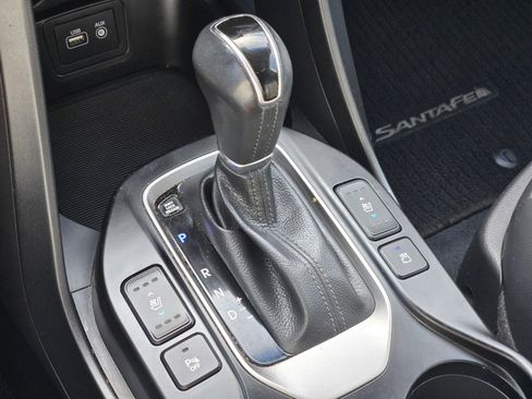 Used 2018 Hyundai Santa Fe Sport FWD image 30