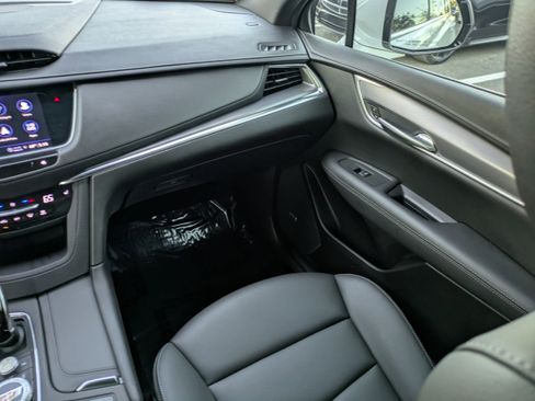 Used 2024 Cadillac XT5 Luxury image 19