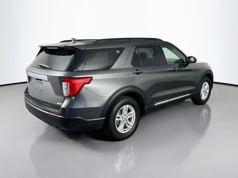 Used 2020 Ford Explorer XLT AWD/4WD image 7