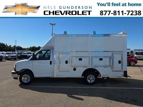 New 2025 Chevrolet Express 3500 w/ Power Convenience Package image 3