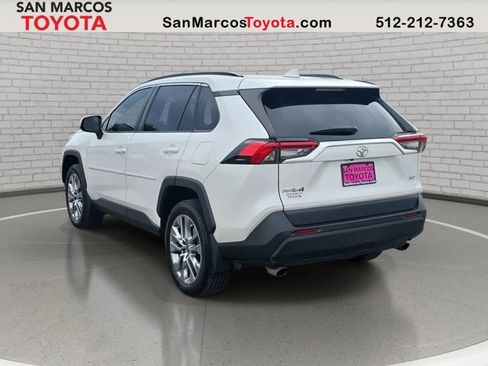 Certified 2022 Toyota RAV4 XLE Premium image 7
