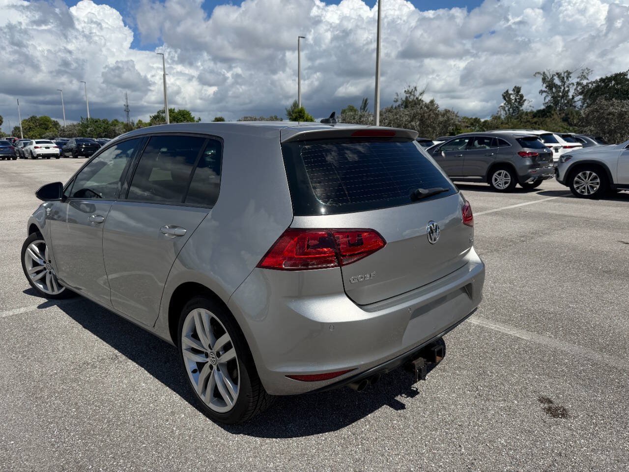Used 2015 Volkswagen Golf TDI S FWD image 6