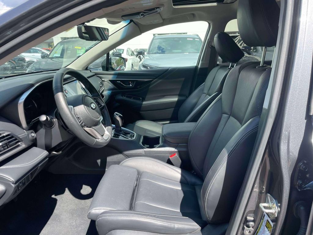 Used 2020 Subaru Outback Limited AWD/4WD image 14