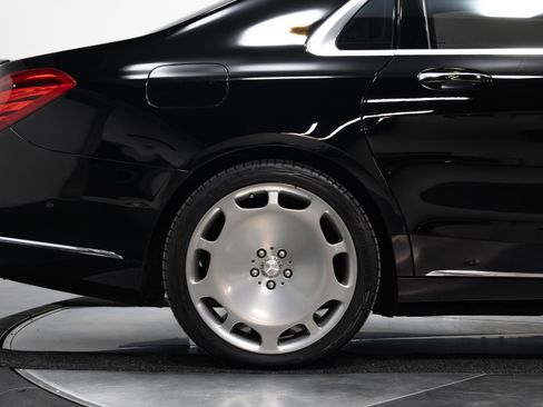 Used 2016 Mercedes-Benz Maybach S 600 image 19
