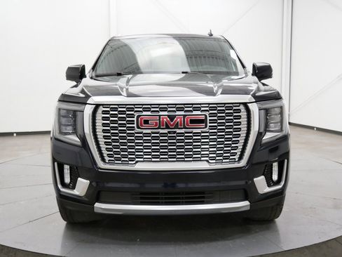 Used 2021 GMC Yukon Denali image 2
