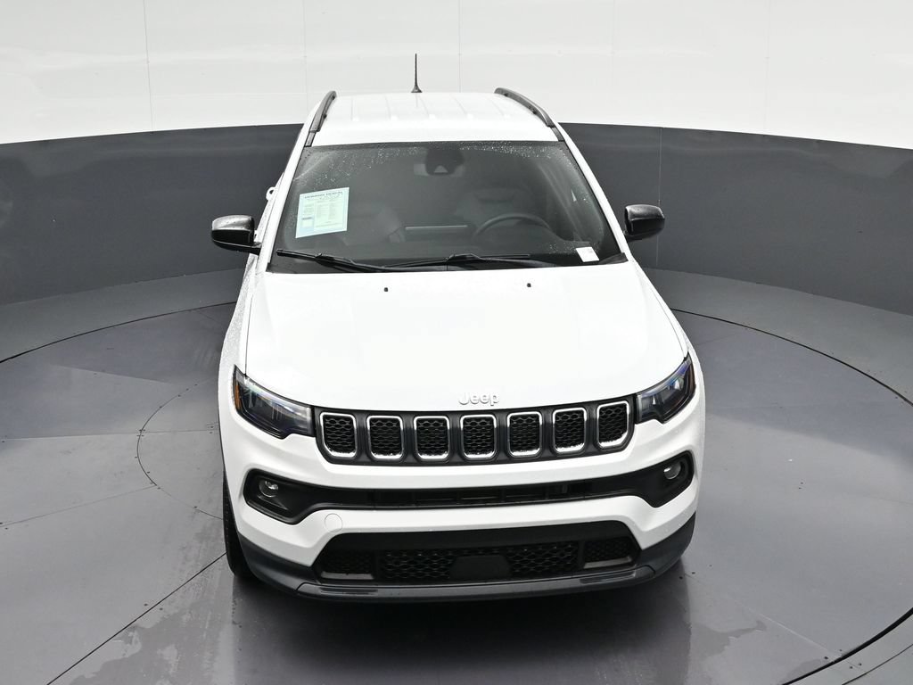 Used 2023 Jeep Compass Latitude AWD/4WD image 21