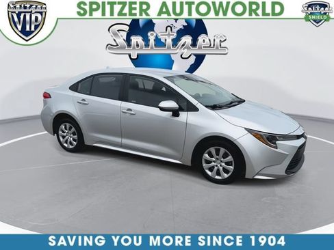 Used 2024 Toyota Corolla LE FWD image 2