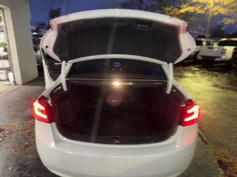 Used 2018 Chevrolet Impala LT image 20