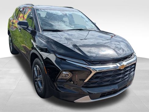 Used 2024 Chevrolet Blazer LT w/ Convenience Package FWD image 4