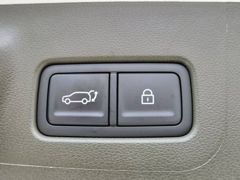 Certified 2025 Hyundai Santa Fe Calligraphy FWD image 7