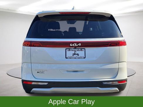 Used 2024 Kia Carnival LX image 6