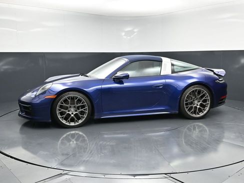 Certified 2024 Porsche 911 Targa 4S w/ Premium Package AWD/4WD image 2