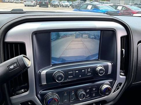 Used 2018 GMC Sierra 1500 SLT AWD/4WD image 12