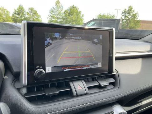 Certified 2025 Toyota RAV4 XLE FWD image 21