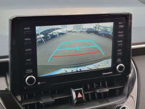 Used 2022 Toyota Corolla Cross LE FWD image 12