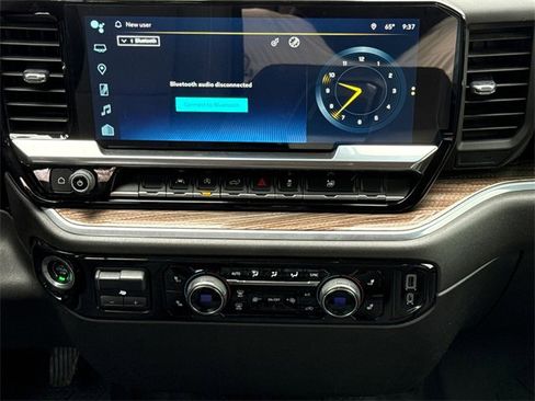 Used 2022 Chevrolet Silverado 1500 RST w/ Protection Package image 11