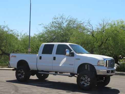 Used 2007 Ford F250 4x4 Crew Cab Super Duty image 4