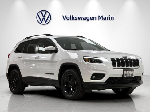Used 2021 Jeep Cherokee Latitude Plus AWD/4WD image 7
