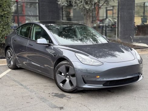 Used 2021 Tesla Model 3 Standard Range Plus image 7