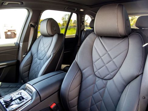 New 2026 BMW X5 xDrive50e image 21