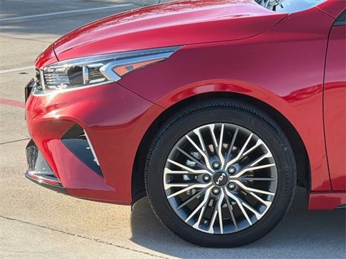 Used 2024 Kia Forte GT-Line w/ GT-Line Premium Package image 5