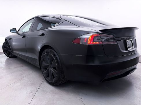 Used 2021 Tesla Model S Plaid image 2